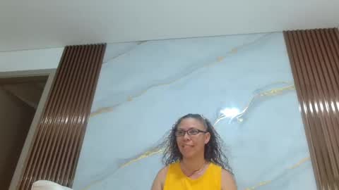 artemiza online show from September 19, 2025, 12:17 pm