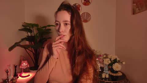 Lina online show from February 4, 2026, 7:25 am