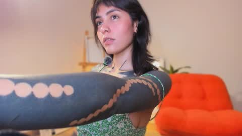 Linda  independent model artgeea online show from April 10, 2026, 10:03 pm