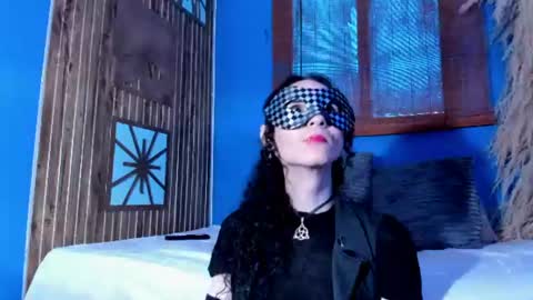 Arthemisa online show from July 27, 2026, 6:15 pm