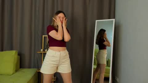 Sara online show from September 16, 2025, 7:26 pm
