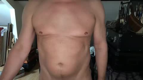 Snapshot of artisterotic chatting on May 12, 2026, 8:44 am artisterotic online show from May 12, 2026, 8:44 am