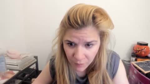 MIA online show from April 6, 2026, 10:44 pm