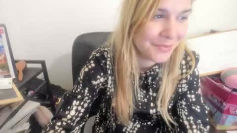 MIA online show from April 16, 2026, 9:39 pm