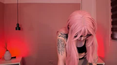 Asami  online show from December 3, 2025, 8:07 pm