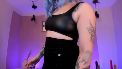 Asami  online show from December 20, 2025, 11:23 pm