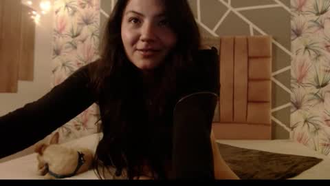 Saray online show from November 3, 2025, 5:47 pm