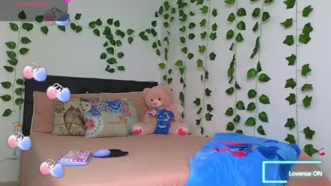 Asena online show from March 11, 2025, 5:57 pm