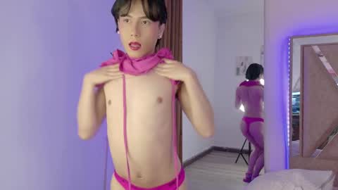 Ash Femboy online show from September 22, 2025, 9:17 pm