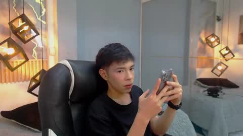 Snapshot of ash_kai chatting on July 21, 2026, 8:33 pm ash_kai online show from July 21, 2026, 8:33 pm
