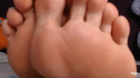 Snapshot of ash_nicefeet chatting on May 25, 2026, 6:47 pm ashley online show from May 25, 2026, 6:47 pm