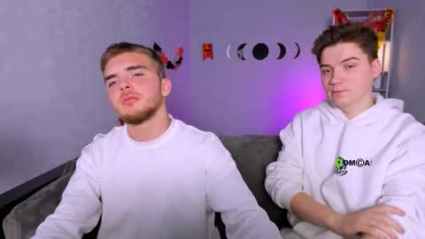 ash_raven_ online show from October 25, 2025, 7:19 pm