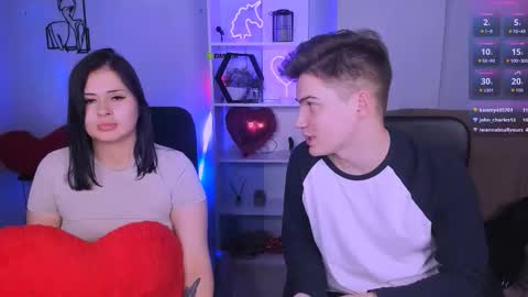 ash_raven_ online show from November 12, 2025, 3:29 am