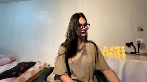 Snapshot of ash_sexdoll chatting on April 27, 2026, 3:37 am ASH online show from April 27, 2026, 3:37 am