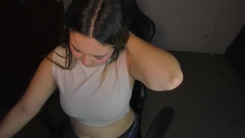 Snapshot of ash_smith1 chatting on December 22, 2025, 3:58 am ash_smith1 online show from December 22, 2025, 3:58 am