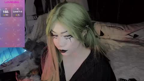 Snapshot of asha_nekooo chatting on February 17, 2025, 12:10 am Sasha next stream December 4st at 0000- 0030 am German time online show from February 17, 2025, 12:10 am