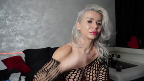 Snapshot of ashadevon_fit chatting on January 27, 2025, 10:06 pm Asha online show from January 27, 2025, 10:06 pm