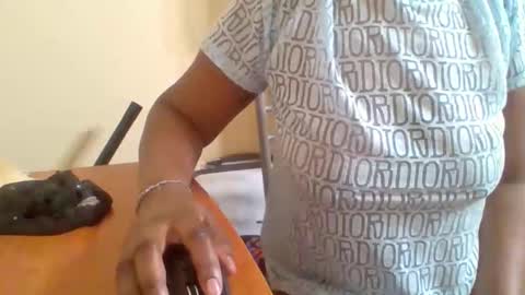 Snapshot of ashanty002 chatting on March 15, 2026, 6:52 am ashanty002 online show from March 15, 2026, 6:52 am