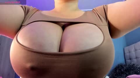 ashanty_vera01 online show from December 3, 2025, 3:03 am