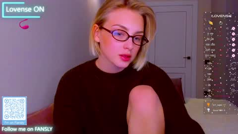 your pretty Ashley online show from January 28, 2025, 6:07 pm
