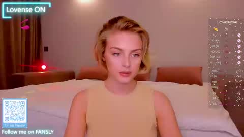 your pretty Ashley online show from February 9, 2025, 5:33 pm
