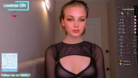 your pretty Ashley online show from February 21, 2025, 7:10 pm
