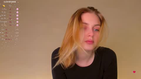 your pretty Ashley online show from November 17, 2025, 5:08 pm