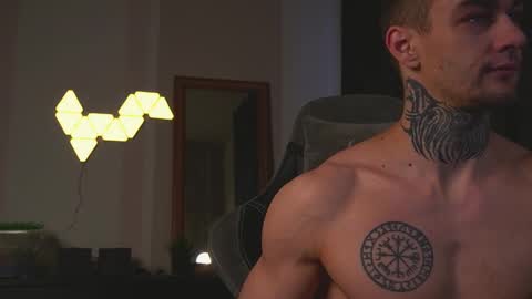 Jerk Machine online show from March 3, 2025, 11:55 am