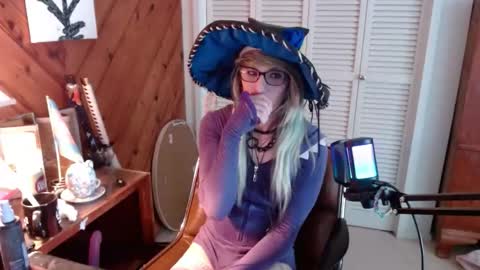 Ashley Scarlett online show from March 23, 2026, 8:02 pm