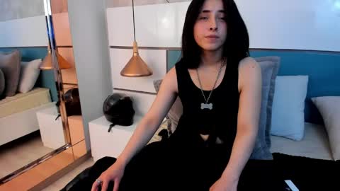 Ashkoreh online show from May 25, 2026, 11:11 pm