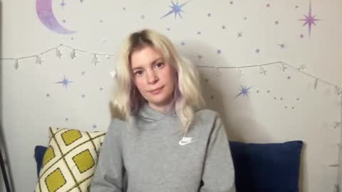 Snapshot of ashleebby818 chatting on February 17, 2026, 11:44 pm Ashlee online show from February 17, 2026, 11:44 pm