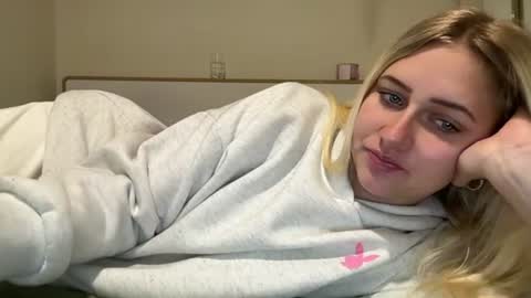 Ashleigh Carter xx online show from June 8, 2026, 10:10 pm