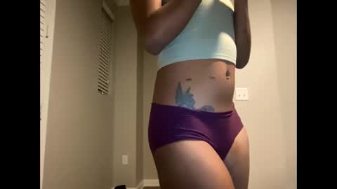 Snapshot of ashley865944 chatting on March 2, 2025, 6:05 am ashley865944 online show from March 2, 2025, 6:05 am