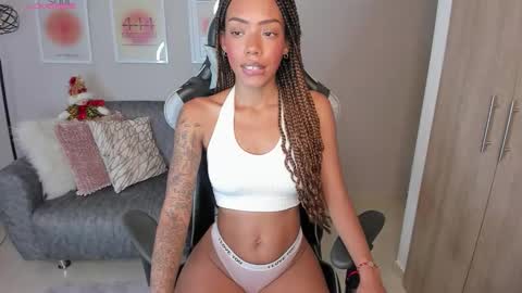 A S H L E Y online show from November 27, 2025, 8:33 pm