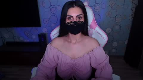   Yasmina   online show from July 8, 2026, 4:39 am