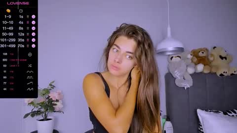 Ashley online show from September 12, 2025, 5:13 pm