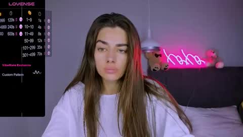 Ashley online show from November 18, 2025, 5:06 pm