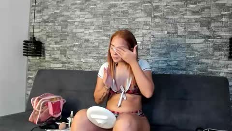 ASLEY AND ASH online show from October 27, 2025, 8:57 pm