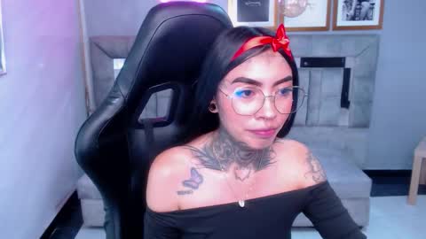 ashley_blum_v online show from September 17, 2025, 7:48 pm