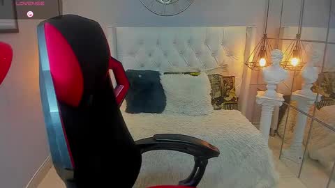 ashley_candy8 online show from October 5, 2025, 10:29 pm