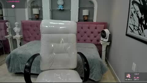 ashley_candy8 online show from October 12, 2025, 10:53 pm