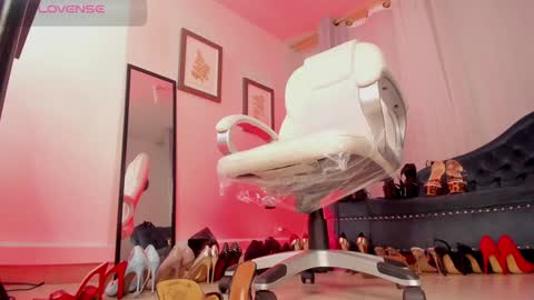 Snapshot of ashley_leon_ chatting on January 9, 2025, 4:17 pm ashley_leon_ online show from January 9, 2025, 4:17 pm