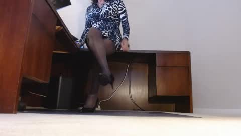 Ashley Ann online show from October 9, 2025, 4:27 pm