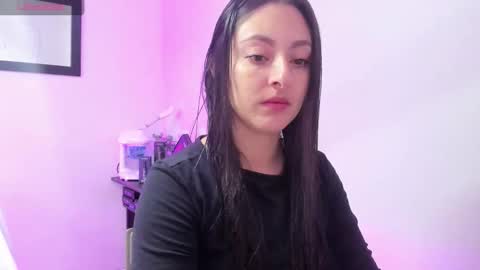 Ashley online show from December 5, 2025, 1:20 pm