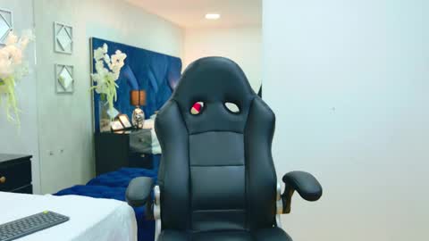 Snapshot of ashleygingerr chatting on February 3, 2026, 8:58 pm Im Ashley online show from February 3, 2026, 8:58 pm