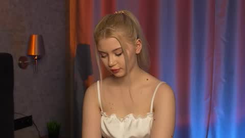 Ashley online show from November 30, 2025, 4:11 pm