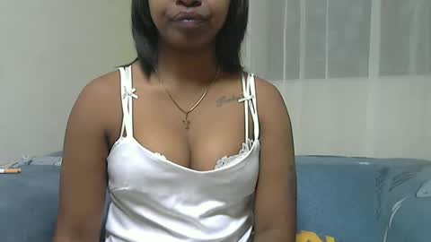 Snapshot of ashleyqueen_x chatting on October 1, 2025, 5:30 pm ashleyqueen X online show from October 1, 2025, 5:30 pm