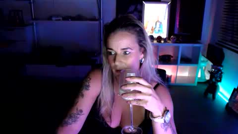 ashleyrosesweet online show from October 12, 2025, 6:29 pm