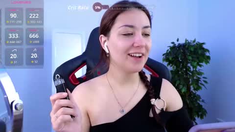 Ashley online show from September 19, 2025, 8:05 am