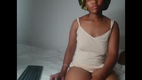 ashleyt255 online show from September 11, 2025, 10:21 pm